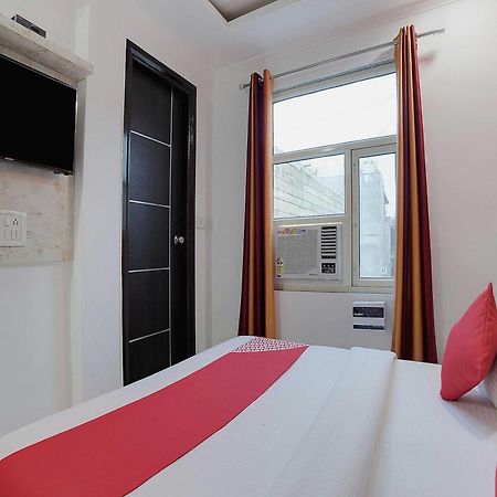 Hotel O Kanak Palace 뉴델리 외부 사진