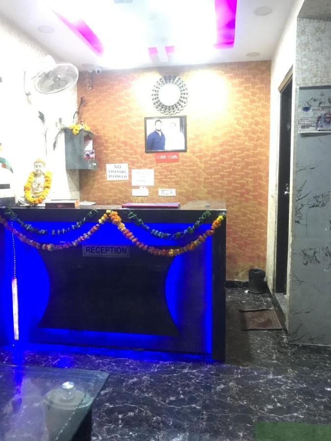 Hotel O Kanak Palace 뉴델리 외부 사진