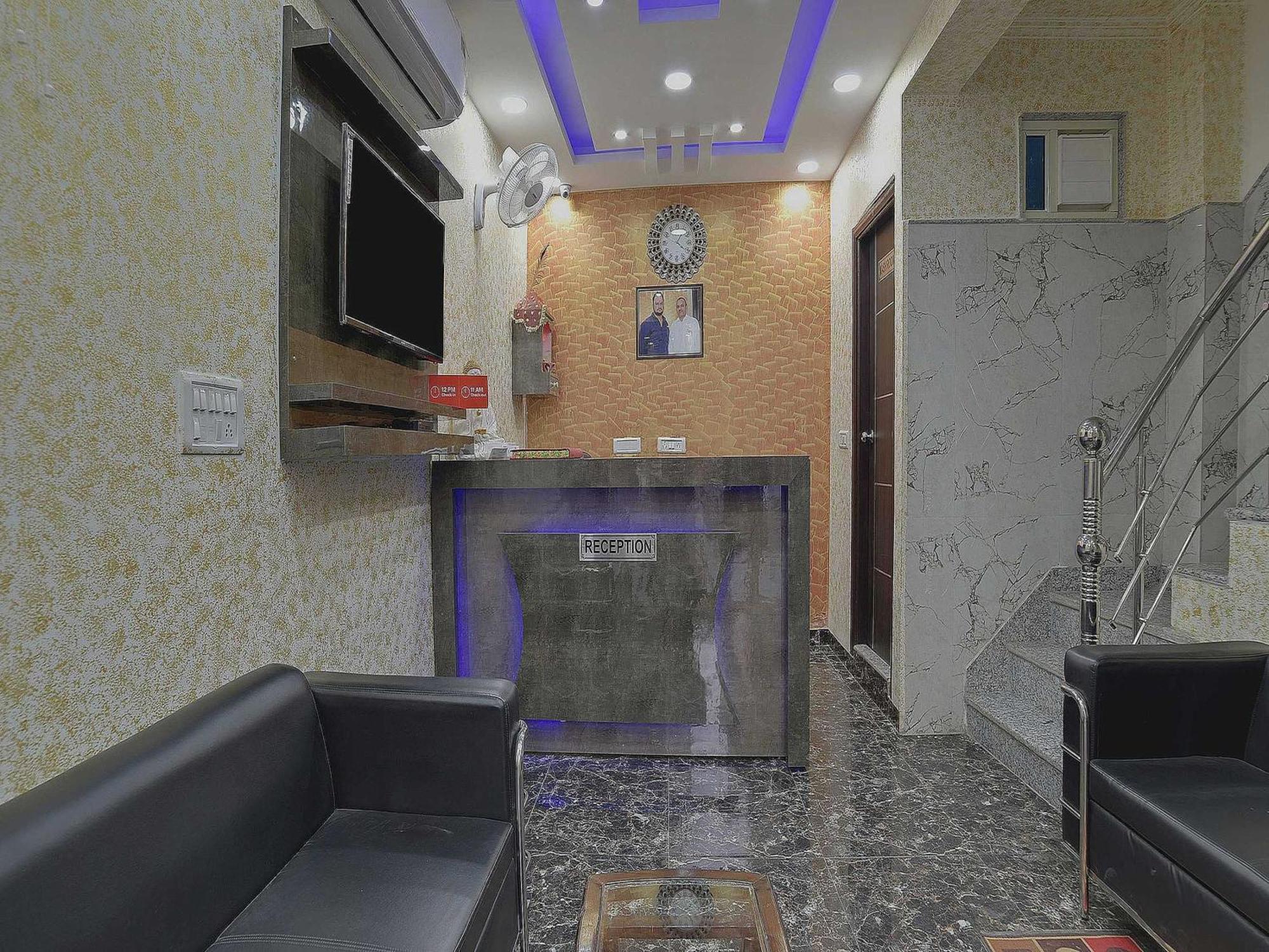 Hotel O Kanak Palace 뉴델리 외부 사진