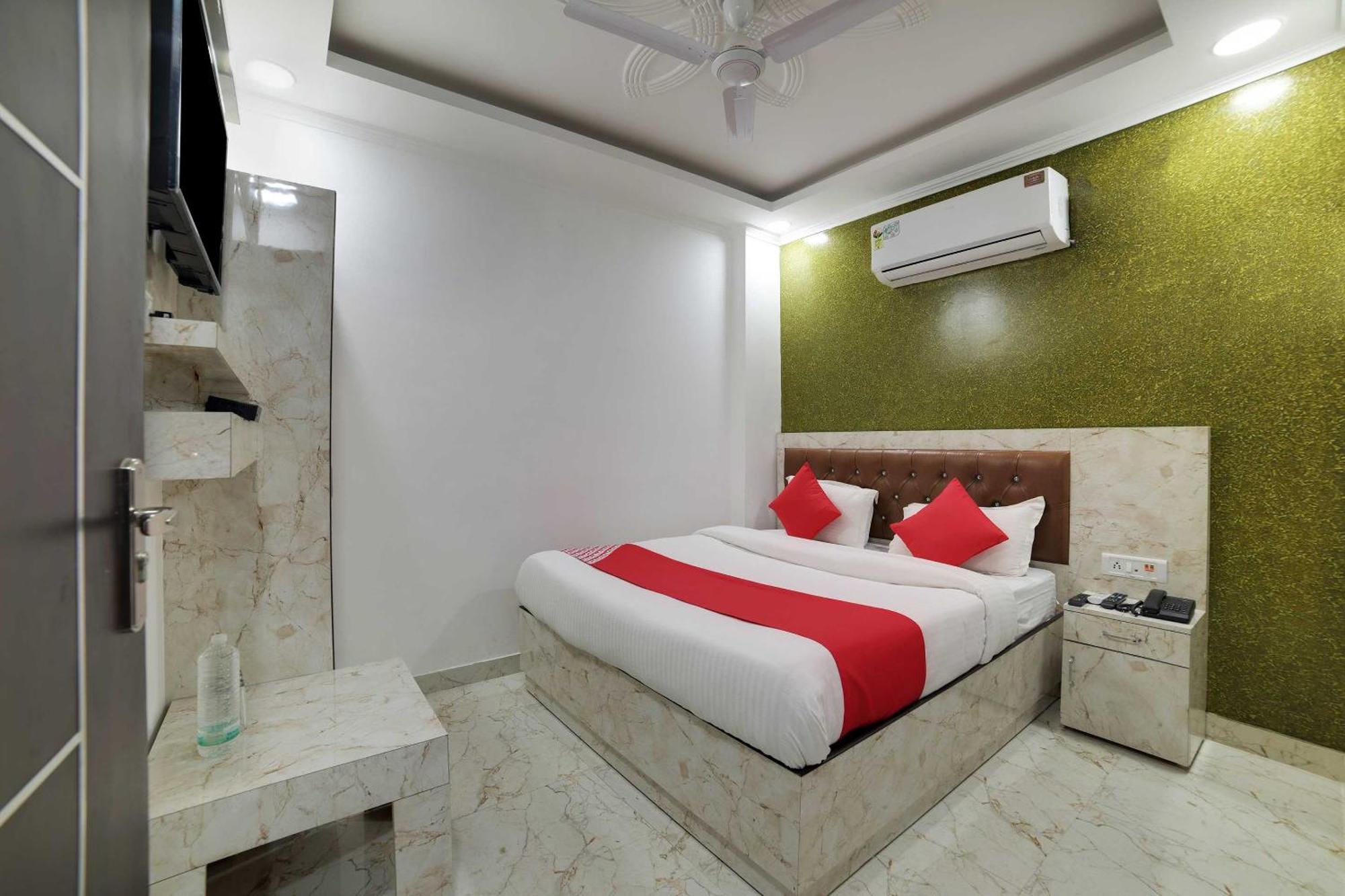 Hotel O Kanak Palace 뉴델리 외부 사진
