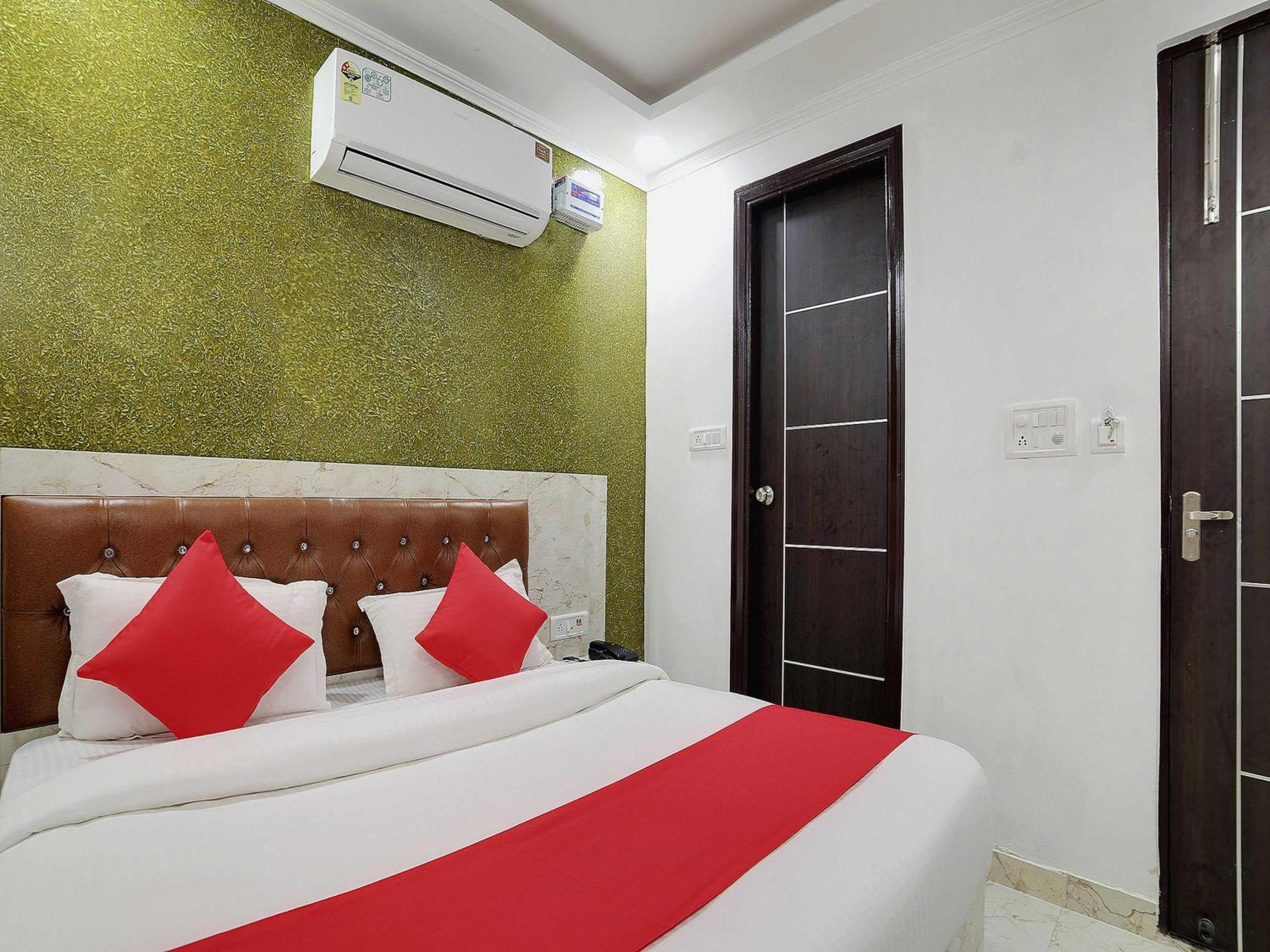 Hotel O Kanak Palace 뉴델리 외부 사진