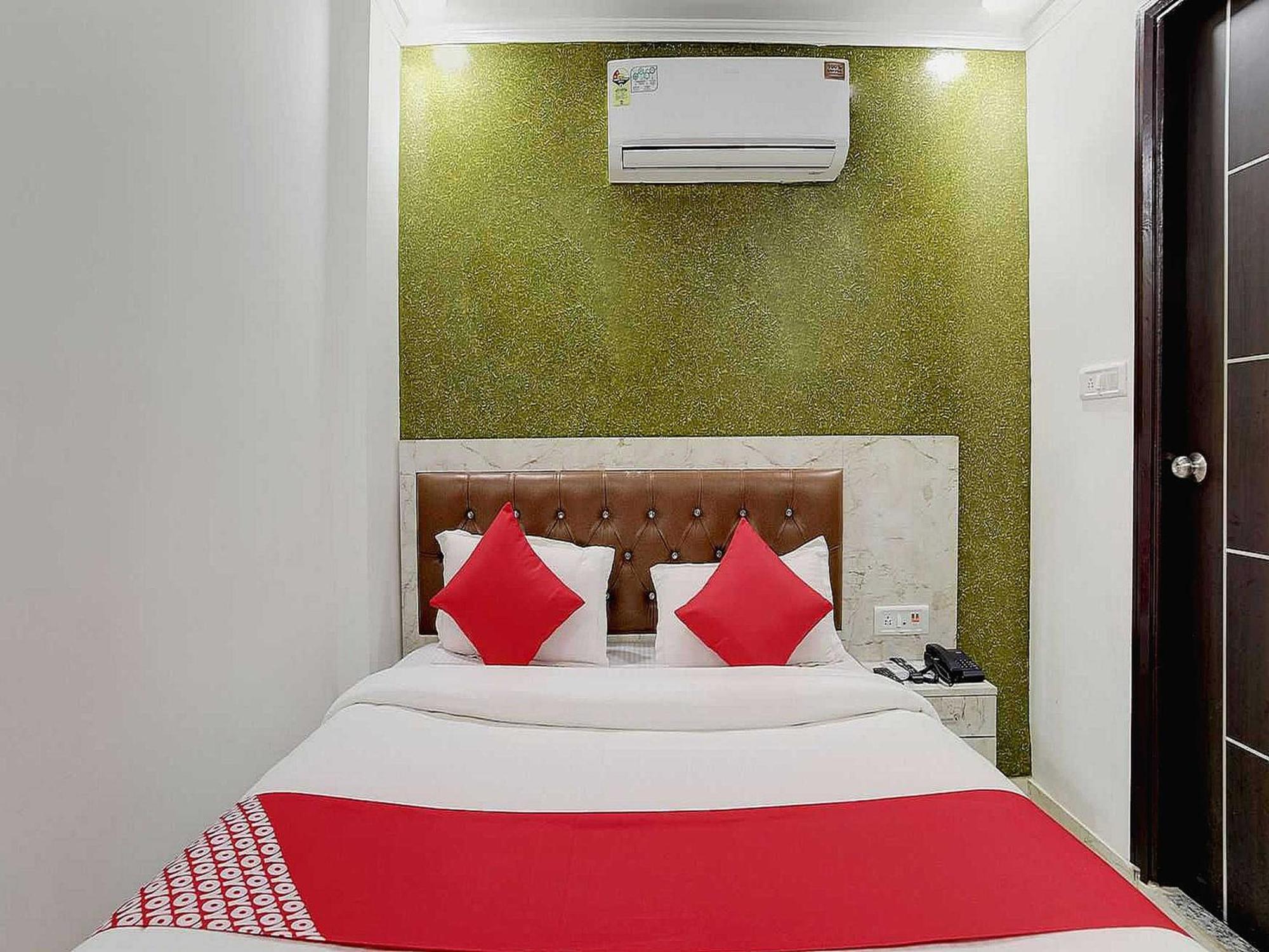 Hotel O Kanak Palace 뉴델리 외부 사진