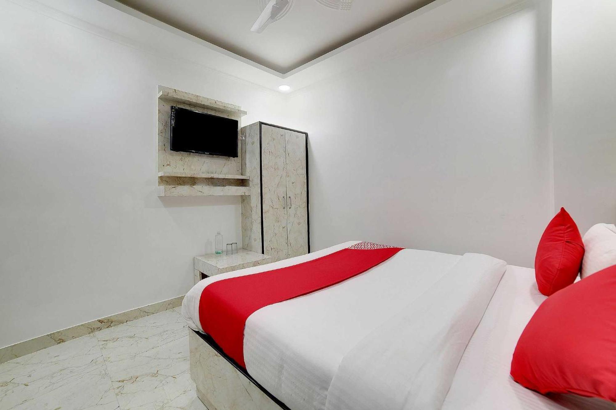 Hotel O Kanak Palace 뉴델리 외부 사진
