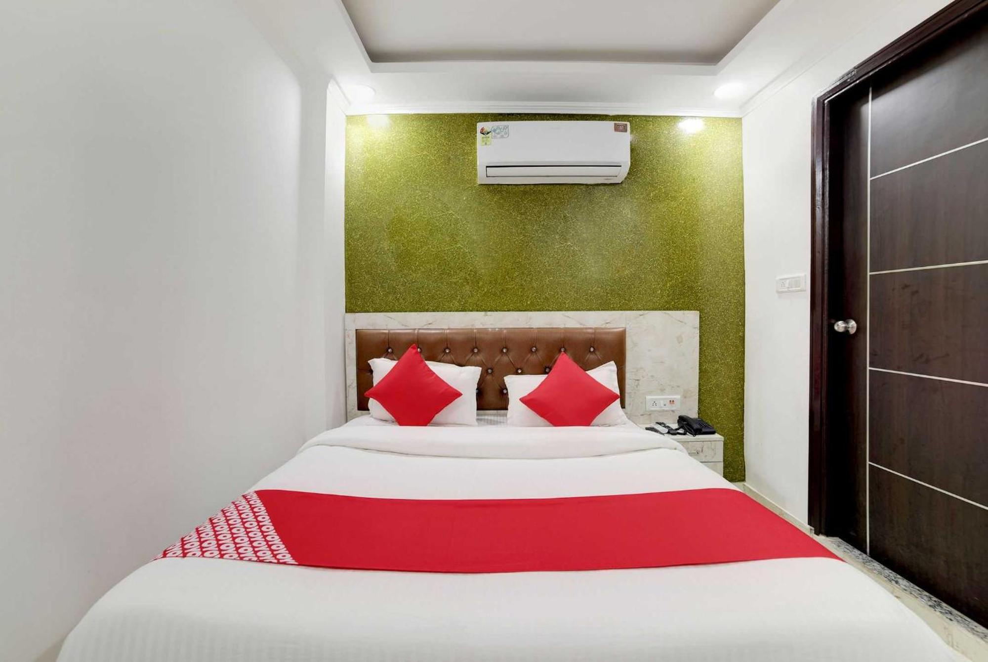 Hotel O Kanak Palace 뉴델리 외부 사진