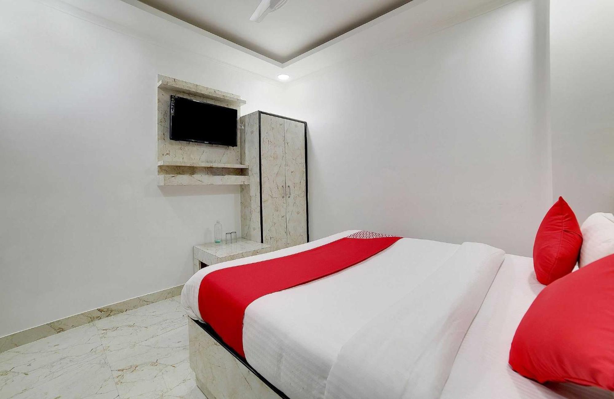 Hotel O Kanak Palace 뉴델리 외부 사진